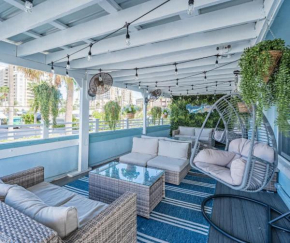 Blue Wave Suite 4